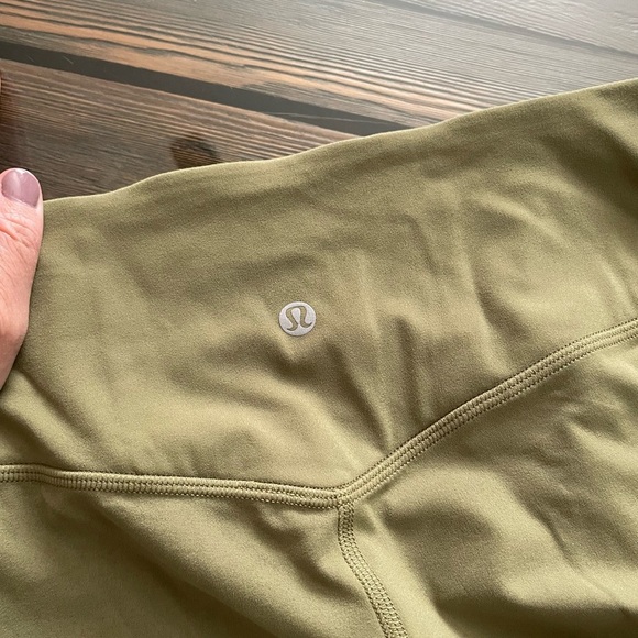 lululemon athletica align Joggers 23” - Picture 10 of 10